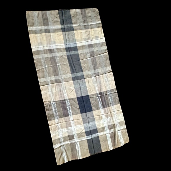 Luxury Grey/tan Scarf with Metallic Threads - Picture 12 of 15